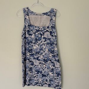 Abercrombie & Fitch Blue and White Floral dress M